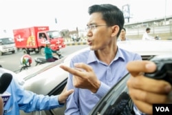 Radio Free Asia's reporter Yeang Socheameta is sent to General Commisariat of National Police, in Phnom Penh, on November 15, 2017.