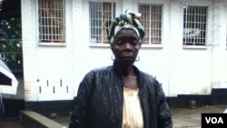 Kamba Mansaray (Nina deVries/VOA)