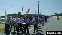 More than 5000 fishermen in Nghe An province and 700 in Ha Tinh province held protests on Sunday against Formosa.