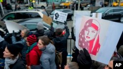 Los países incluidos en la prohibición son Irak, Siria, Irán, Sudán, Libia, Somalia y Yemen, que son todas naciones de mayoría musulmana.