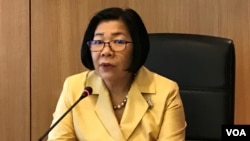 លោកស្រី Busadee Santipitaks អគ្គនាយក​នៃ​អគ្គនាយកដ្ឋាន​ព័ត៌មាន​ក្រសួង​ការបរទេស​ថៃ នៅក្នុង​សន្និសីទ​សារព័ត៌មាន​ជាមួយ​អ្នក​យកព័ត៌មាន​នៅក្នុង​តំបន់​ក្នុង​កម្មវិធី Reporting ASEAN នៅ​ថ្ងៃទី ២៥ ខែមេសា ឆ្នាំ ២០១៩។ (កាន់ វិច្ឆិកា/ VOA)