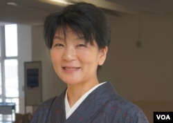 曾驻北京的日本纪实作家福岛香织 （美国之音记者歌篮提供）