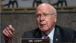 លោក Patrick Leahy ដែល​ជា​សមាជិក​ខាង​គណបក្ស​ប្រជាធិបតេយ្យ​ដែល​បម្រើការ​យូរ​ជាង​គេ​បំផុត និង​ដែល​ជា​ប្រធាន​ព្រឹទ្ធសភា​បណ្ដោះ​អាសន្ន​ពេល​អវត្តមាន​ប្រធាន​ព្រឹទ្ធសភា នឹង​ធ្វើ​ជា​អធិបតី​លើ​សវនាការ​កាត់​ក្ដី​នេះ។
