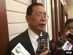 រូបឯកសារ៖ លោក​ សុខ​ ឥសាន​ អ្នកនាំពាក្យ​គណបក្សប្រជាជន​កម្ពុជា​។​ (ហ៊ុល រស្មី/VOA)