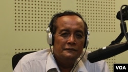 រូបឯកសារ៖ លោក​បណ្ឌិត មាស នី អ្នកស្រាវជ្រាវ​ខាង​ការអភិវឌ្ឍ​សង្គម។