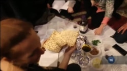 У Нью-Йорку єврейська громада відзначає Песах у місцевій мечеті. Відео