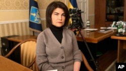 Mwendesha mashtaka mkuu wa Ukraine Iryna Venediktova akiwa Lviv, Ukraine, March 22, 2022. Yuko mstari wa mbele katika mapambano ya kimataifa ya kisheria kuhakikisha Russia inawajibishwa. (Tom Jennings/FRONTLINE via AP)