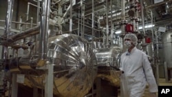 Завод по переработке урана недалеко от иранского города Исфахан (архивное фото)