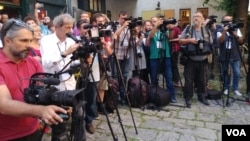 Arhiva - Novinari i snimatelji na zadatku