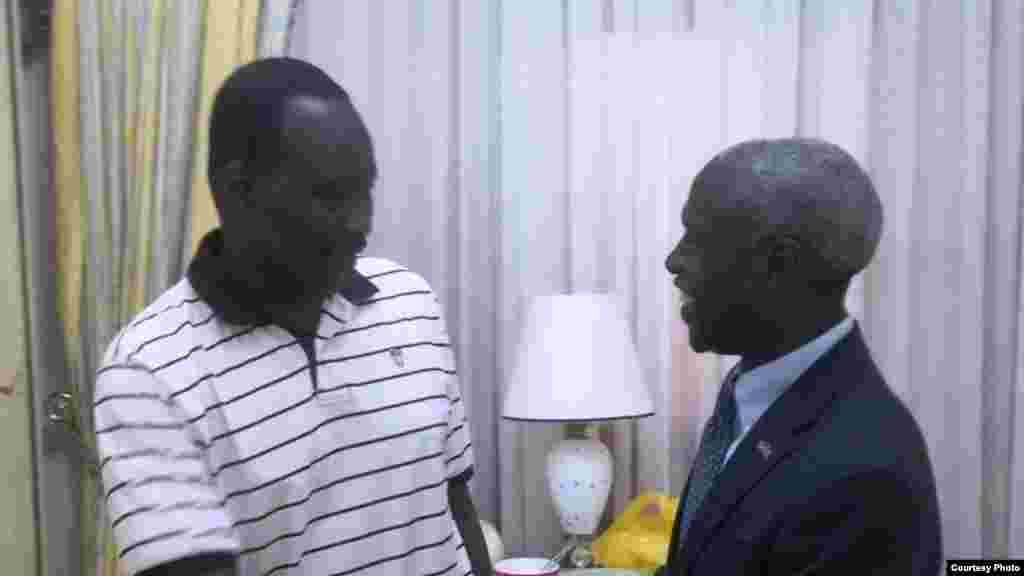 L'ambssadeur des Etats-Unis rencontre le Premier minsitre Isaac Sida