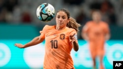 یاریزانی هۆڵەندی دانیاڵ ڤان دی دۆنک