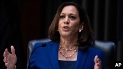 រូបឯកសារ៖ លោកស្រី Kamala Harris សមាជិកព្រឺទ្ធសភាអាមេរិកថ្លែងនៅវិមាន Capitol Hill កាលពីថ្ងៃទី១៦ ខែមិថុនា ឆ្នាំ២០២០។