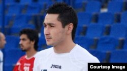 Futbol bo'yicha O'zbekiston Milliy terma jamoasi a'zosi Sanjar Tursunov