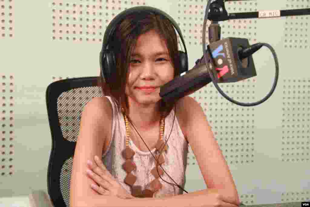 Catherine Harry, a vlogger of A Dose of Cath, a social page talking about women and sex health, tells VOA that it is time women is empowered and International Women Day doesn't mean women have more right than men. But "it is a reminder that women and men are equal."(Lim Sothy/VOA Khmer)