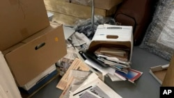 Kutije sa dokumentima u skladištu u Mar-a-Lagu, na Floridi (Foto: Justice Department via AP)