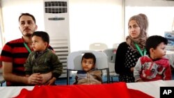 Amerikaga kelayotgan suriyalik qochqinlar 