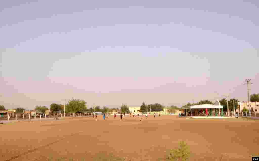 Gao's soccer (football) field. (Idriss Fall/VOA)