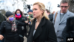 Анастасия Васильева у колонии №2