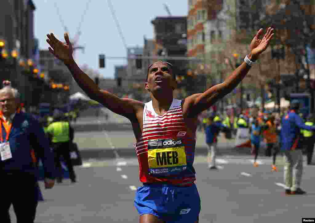 Meb Keflezighi of the U.S. reacts as he wins the men's division at the 118th running of the Boston Marathon in Boston, Mass., April 21, 2014.