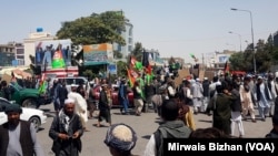 مظاهرات هواداران حزب جنبش در بلخ