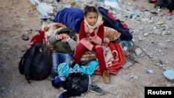 УНИЦЕФ во февруари соопшти дека проценува оти 17.000 деца во Газа биле без придружба или биле одвоени од нивните семејства за време на конфликтот, и дека се сметало оти на речиси сите деца во енклавата им е потребна ментална поддршка