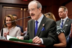 Eliot Engel, demokrat kongressmen, AQSh Global Media Agentligidan o'zgarishlardan xavotirda