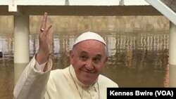 Papa Francis yuko kwenye ziwa takatifu la Namugongo.