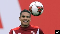 La jueza, Christina Kiss, tomó en cuenta que, a los 34 años, Paolo Guerrero no debería perderse la primera oportunidad de su carrera para jugar en un Mundial. 