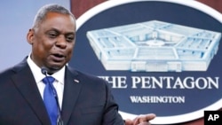 Sekretari i Mbrojtjes Lloyd Austin 