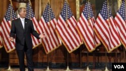 El presidente de la Cámara de Representantes, John Boehner, dijo que los legisladores tienen que reunirse en torno a su colega herida.