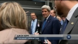 Частина підлеглих Керрі зневірились у дипломатії Обами, хочуть бомбардувань Асада. Відео