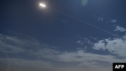 Mifumo ya ulinzi wa anga ya jeshi la Syria ikijibu shambulizi la makombora lililofanywa na Israeli, Januari 21, 2019