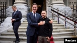 مارک روته، دبیرکل جدید ناتو، در کنار ولودیمیر زلنسکی، رئیس‌جمهوری اوکراین، در کی‌یف.