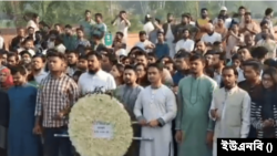  এনসিপির নেতা–কর্মীরা জাতীয় স্মৃতিসৌধে মহান মুক্তিযুদ্ধের বীর শহীদদের প্রতি শ্রদ্ধা জানান 