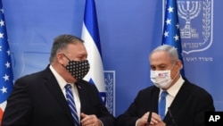 Američki državni sekretar Majk Pompeo i izraelski premijer Benjamin Netanjahu na konferenciji za novinare u Jerusalimu 24. avgusta 2020. 