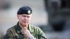 Тер'є Бруойгард, командир бригади Північ Збройних сил Норвегії, під час міжнародних військових навчань Wettiner Schwert 2024 чеських, норвезьких і німецьких солдатів у військовому навчальному містечку "Шноеггерсбург". Німеччина, 8 квітня 2024 року. (AFP)