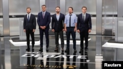 En un debate de candidatos este lunes en la noche, el candidato centrista Albert Rivera acusó al socialista presidente de gobierno Pedro Sánchez de “siempre estar de último y arrastrando los pies” sobre Venezuela.