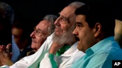 El jefe del Estado venezolano resaltó que Fidel y Chávez "construyeron" la Alianza Bolivariana para los Pueblos de Nuestra América (ALBA), y "dejaron abonado el camino de la liberación de nuestros pueblos.