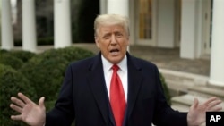 Слідом за Колорадо, Іллінойс заборонив Трампу брати участь в праймеріз республіканців. Архівне фото: Відеокадр з відеозвернення тогочасного президента США Дональда Трампа 6 січня 2021 року. (Фото: Спеціальний комітет Палати представників через AP)