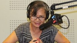 Hello VOA៖ លោកស្រី​មូរ សុខហួរ​គាំទ្រ​ឱ្យ​រដ្ឋាភិបាល​អនុវត្ត​ម៉ឺងម៉ាត់​លើ​ក្រុមហ៊ុន​នាំ​ពលករ​ចេញ