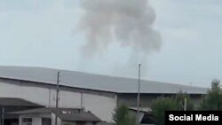 دود برخاسته در بابلسر در پی حمله اسرائیل، در ویدیوهای منتشر شده در شبکه‌های اجتماعی