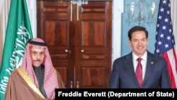 دیدار مارکو روبیو وزیر امور خارجه ایالات متحده آمریکا با فیصل بن فرحان آل‌سعود وزیر خارجه عربستان سعودی - آرشیو
