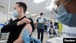 دریافت واکسن آبله میمون. آرشیو