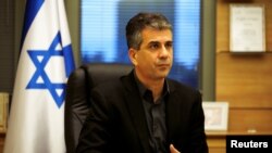 الی کوهن - آرشیو