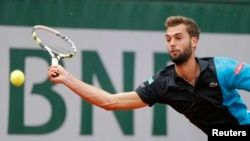 Petenis Perancis Benoit Paire maju ke babak perempat final turnamen Stuttgart, Jerman (foto: dok).