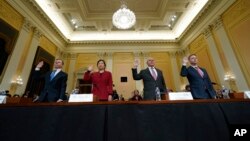 图右至左：前美国副国安顾问博明（Matthew Pottinger）、前美国国安顾问麦克马斯特（H.R.McMaster）、人权活动人士童屹、美国制造业联盟主席斯科特·保罗（Scott Paul）