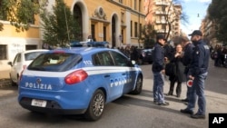 La police italienne, à Rome, le 18 janvier 2017. 