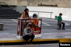 Black Friday shopping in Caracas