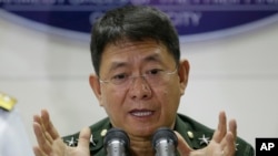 菲律賓國家安全顧問愛德華多·阿諾（Eduardo Ano）星期五（11月24日）表示，馬尼拉有權與美軍在南中國海進行聯合巡邏。（資料照）