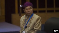 ယခင်မှတ်တမ်းရုပ်ပုံ | ကချင်လွတ်လပ်ရေးအဖွဲ့အစည်း (KIO) ဥက္ကဋ္ဌ ဗိုလ်ချုပ်ကြီး အင်ဘန်လ